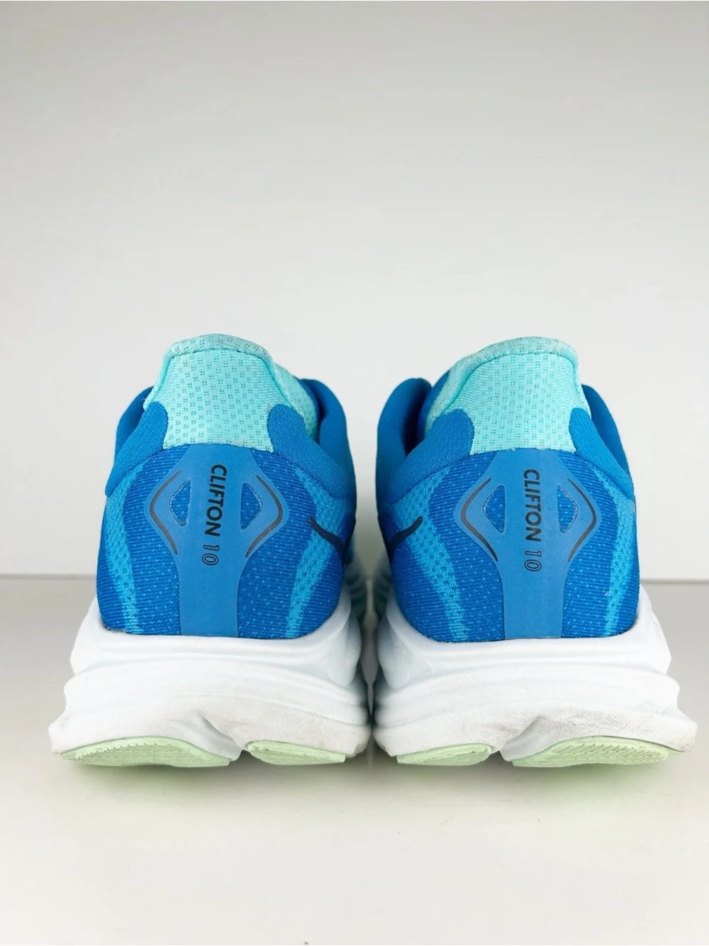 Hoka Clifton 10 Wide Skyward Blue Lightweight Running Shoe Sneaker 12.5 EEEE